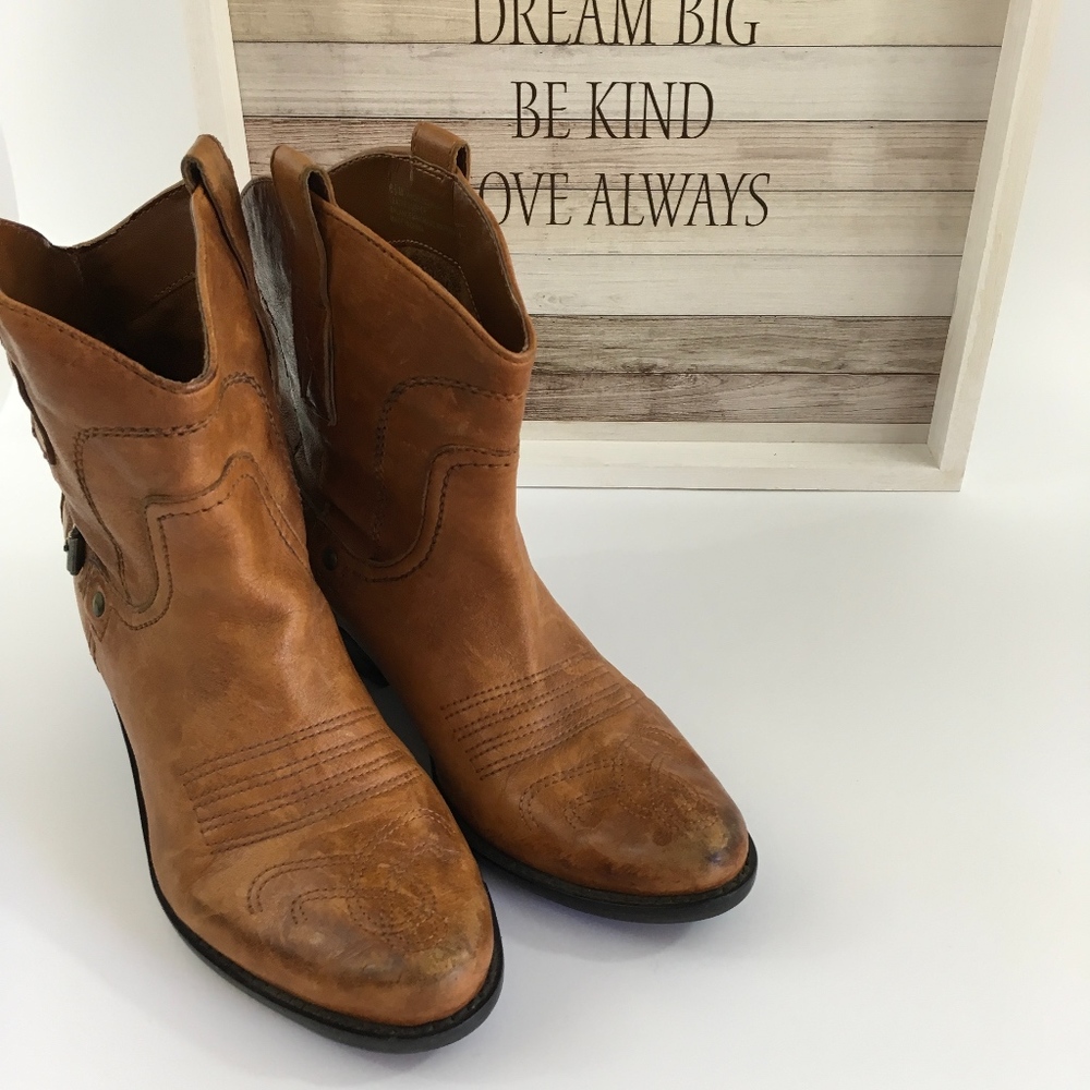 Franco Sarto Waco Booties Size 6.5